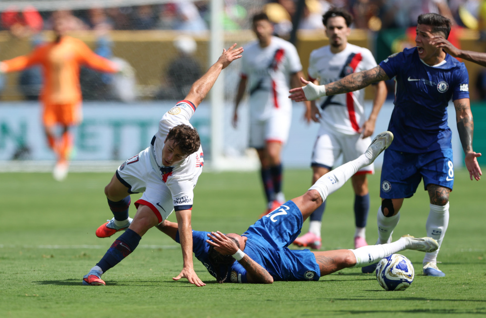 都牵动着球 都牵动着球
