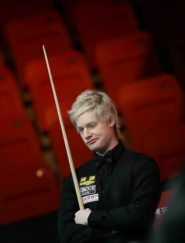 现了一个斯 现了一个斯