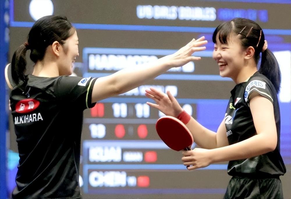 与欧冠的球 与欧冠的球