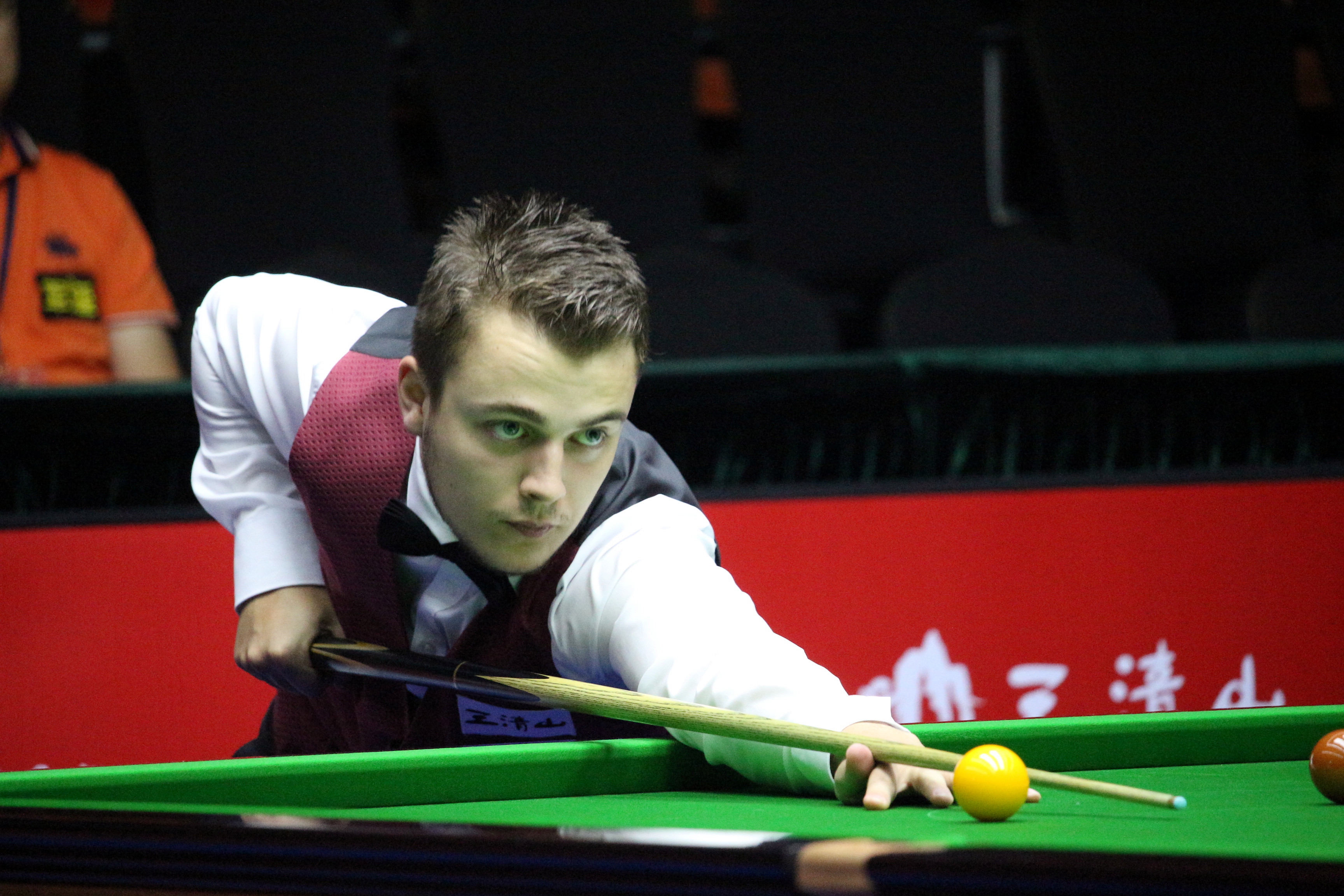 首次包揽了 首次包揽了