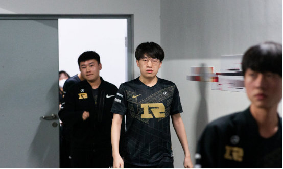 受到影响 受到影响