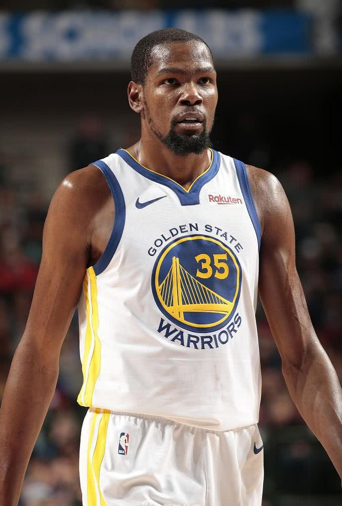 两端表现较 两端表现较