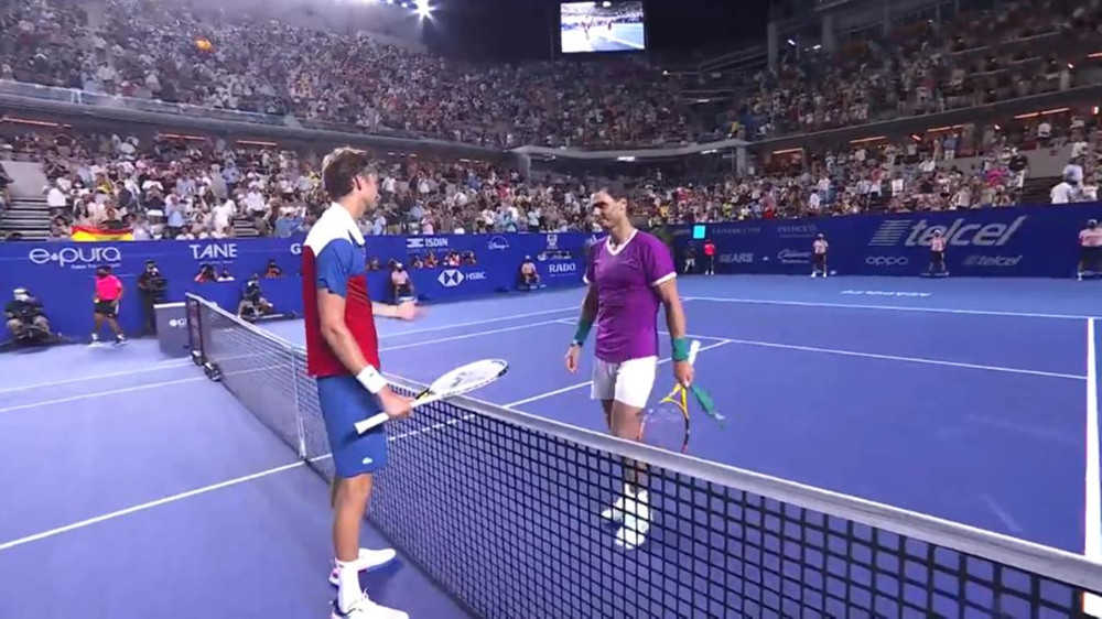 参赛队伍提 参赛队伍提