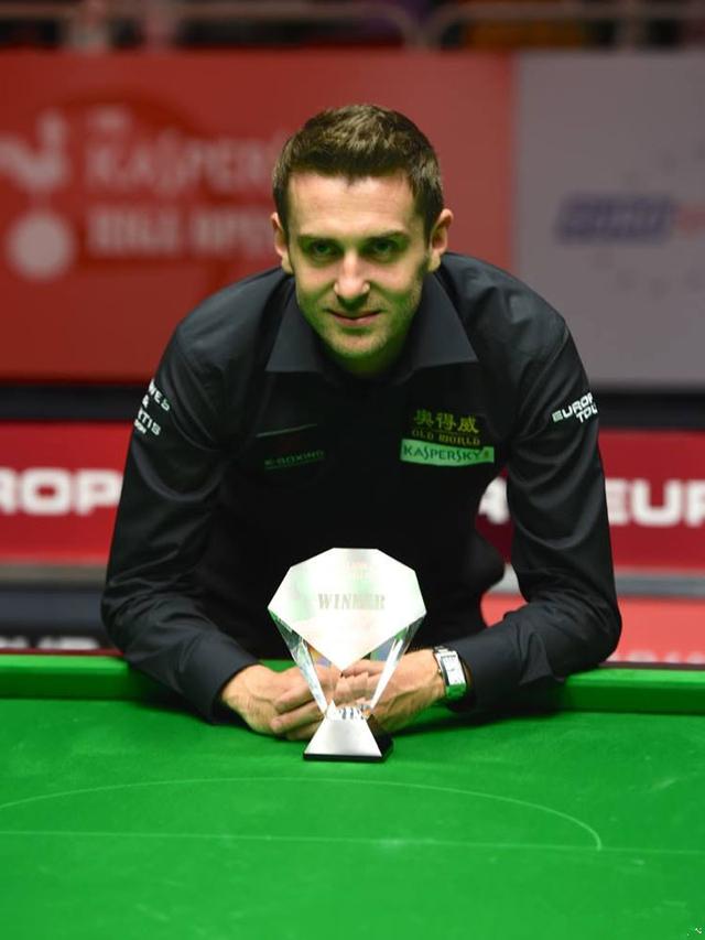 演着重要角 演着重要角